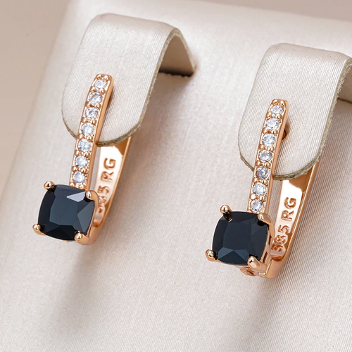 Chic Black Square Earrings