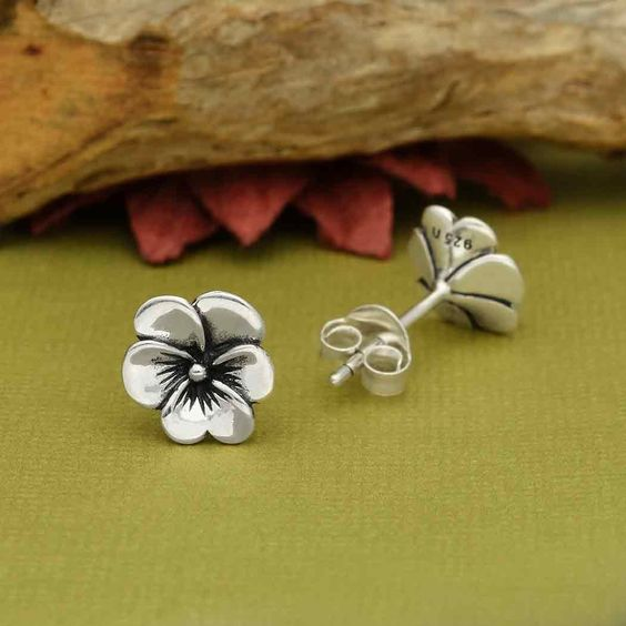Retro Silver Floral Stud Earrings