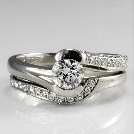 Classic Silver Ring with Inlaid Zirconia