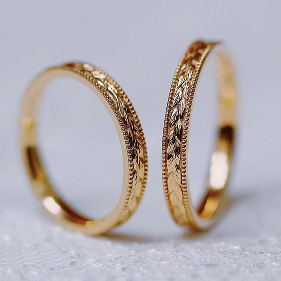 Classic Gold Couple's Ring Set