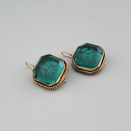 Retro Emerald Glass Earrings