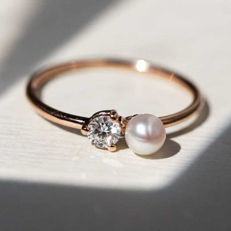 Classic Gold and Pearl Zirconia Ring