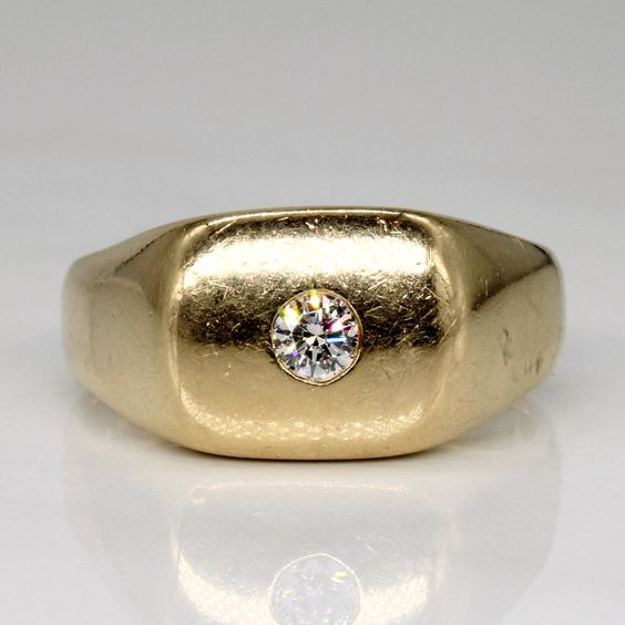 Retro Gold Ring with Pointed Glass Accent