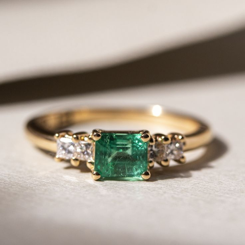 Retro Green Glass Zirconia Gold Ring