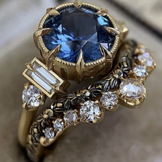 Elegant Vintage Blue Rounded Glass Ring