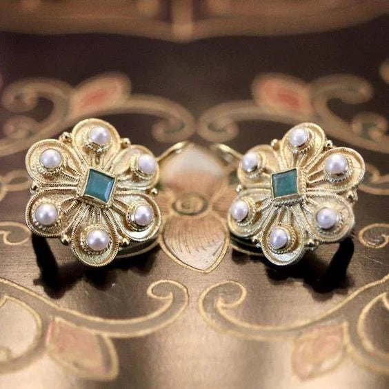 Retro Pearl and Crystal Floral Earrings