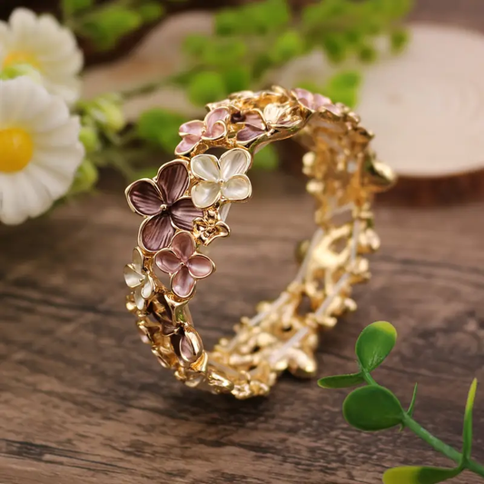 Retro Floral Gold Ring