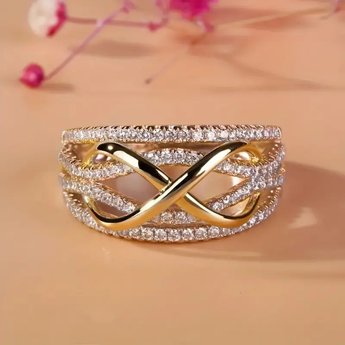 Endless Elegance Golden Zirconia Ring