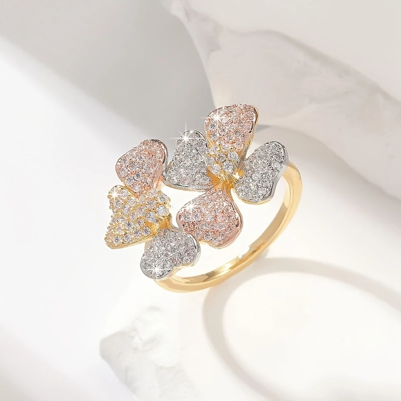 Radiant Daisy Gold Ring