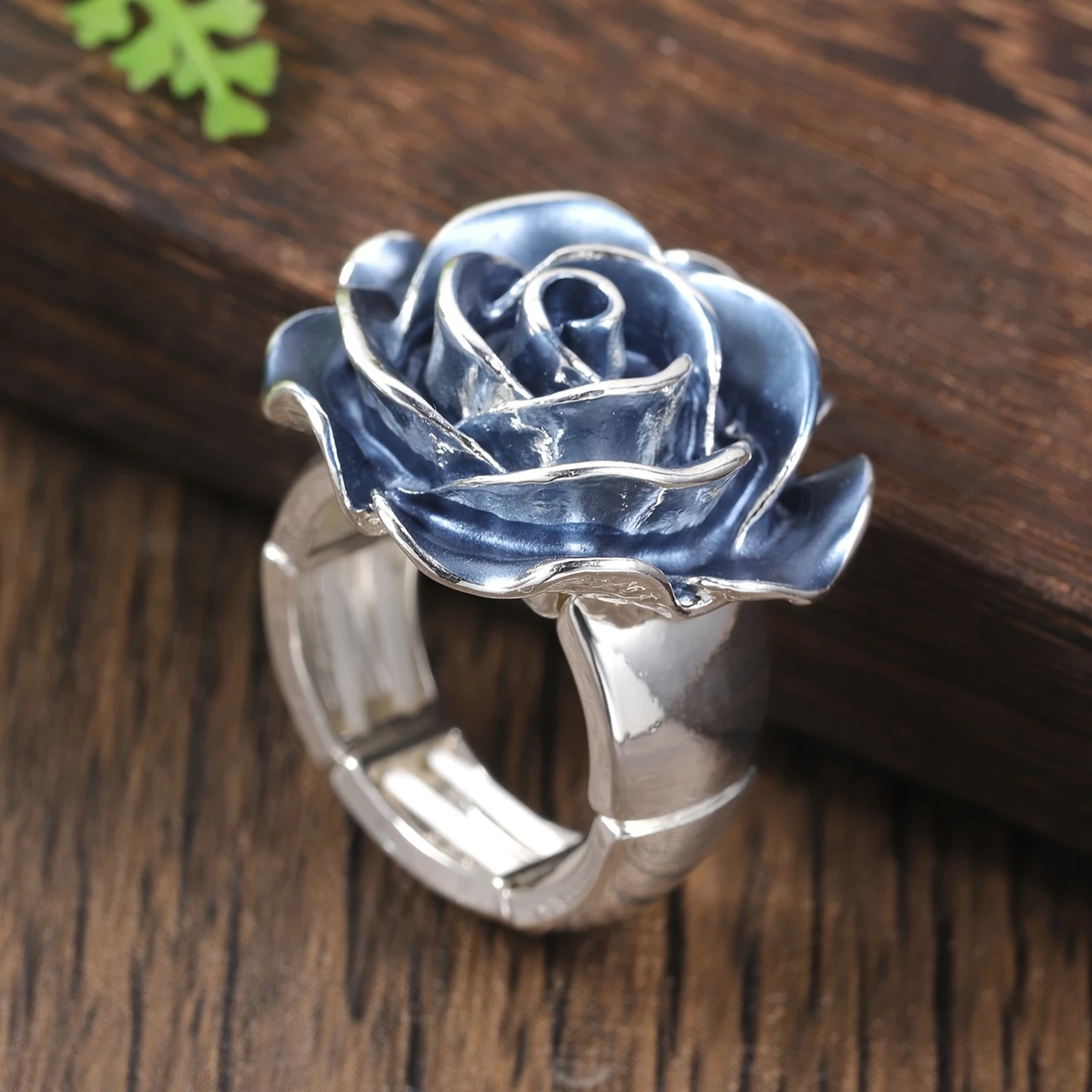 Retro Blue Floral Ring