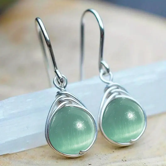 Retro Green Teardrop Earrings