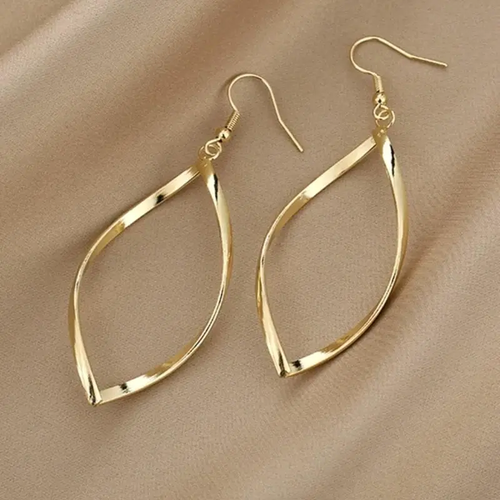 Retro Glam Gold Earrings