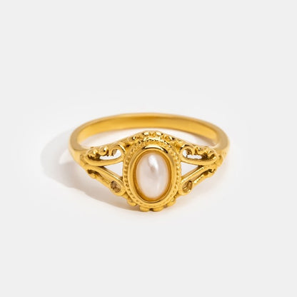 Royal Vintage Pearl Ring